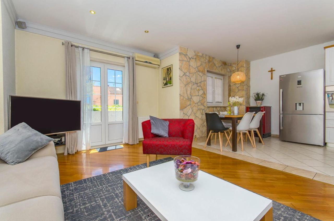 Fima Centar Stobrec Apartman Split Kültér fotó